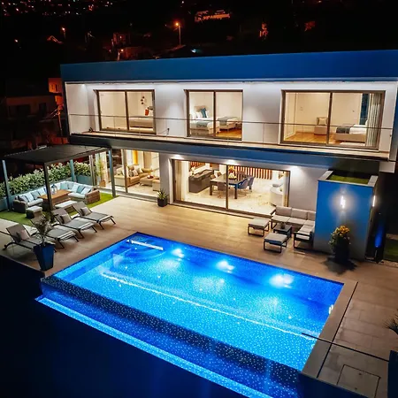 Le Maison Deluxe Madeira - Where Peace Is Breathed And Luxury Is Felt!