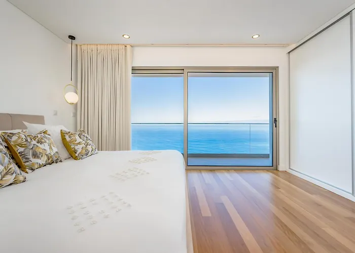 Le Maison Deluxe Madeira - Where Peace Is Breathed And Luxury Is Felt! *