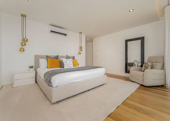 Le Maison Deluxe Madeira - Where Peace Is Breathed And Luxury Is Felt! Villa