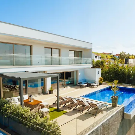 Willa Le Maison Deluxe Madeira - Where Peace Is Breathed And Luxury Is Felt! *