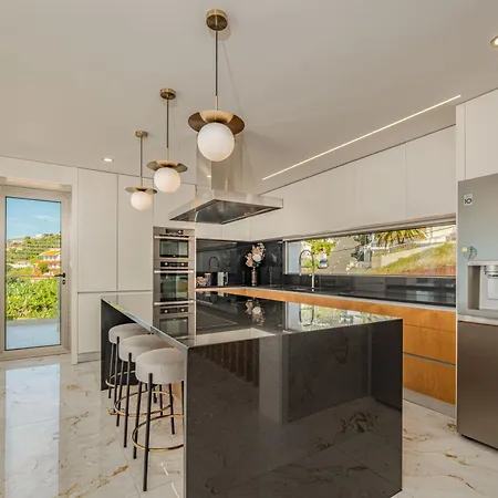 Villa Lê Maison Deluxe Madeira - Where Peace Is Breathed&luxury Is Felt!