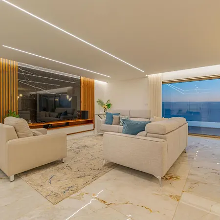 Le Maison Deluxe Madeira - Where Peace Is Breathed And Luxury Is Felt! Ribeira Brava