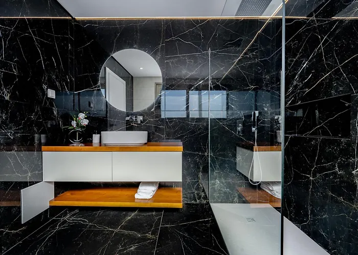 Le Maison Deluxe Madeira - Where Peace Is Breathed And Luxury Is Felt! 빌라 *