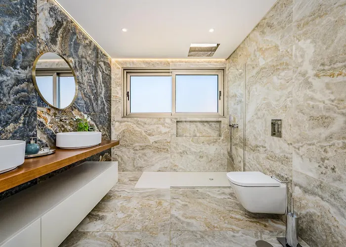 빌라 Le Maison Deluxe Madeira - Where Peace Is Breathed And Luxury Is Felt! 리베이라브라바