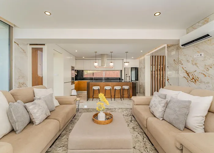 Le Maison Deluxe Madeira - Where Peace Is Breathed And Luxury Is Felt! * 리베이라브라바