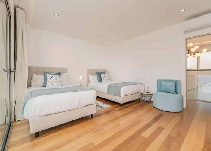 Le Maison Deluxe Madeira - Where Peace Is Breathed And Luxury Is Felt! * Ribeira Brava