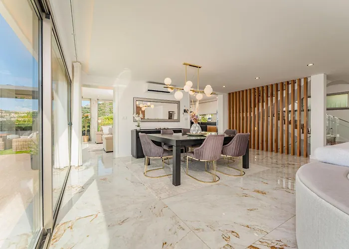 Le Maison Deluxe Madeira - Where Peace Is Breathed And Luxury Is Felt! 빌라 *