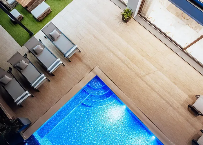 Le Maison Deluxe Madeira - Where Peace Is Breathed And Luxury Is Felt! Willa